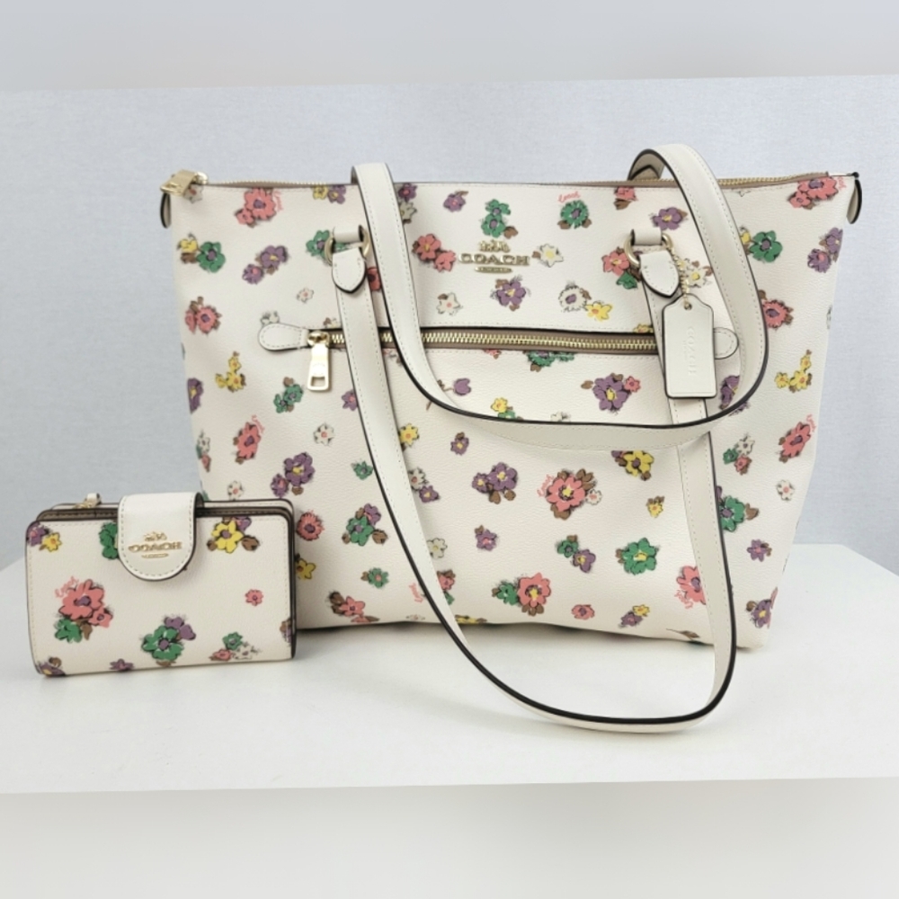 NEW! Coach Floral Gallery Tote and Wallet set